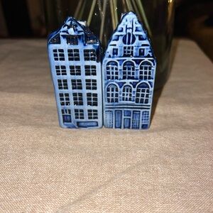 Vintage Collectible Delft Blue S&P Shakers Canal Houses